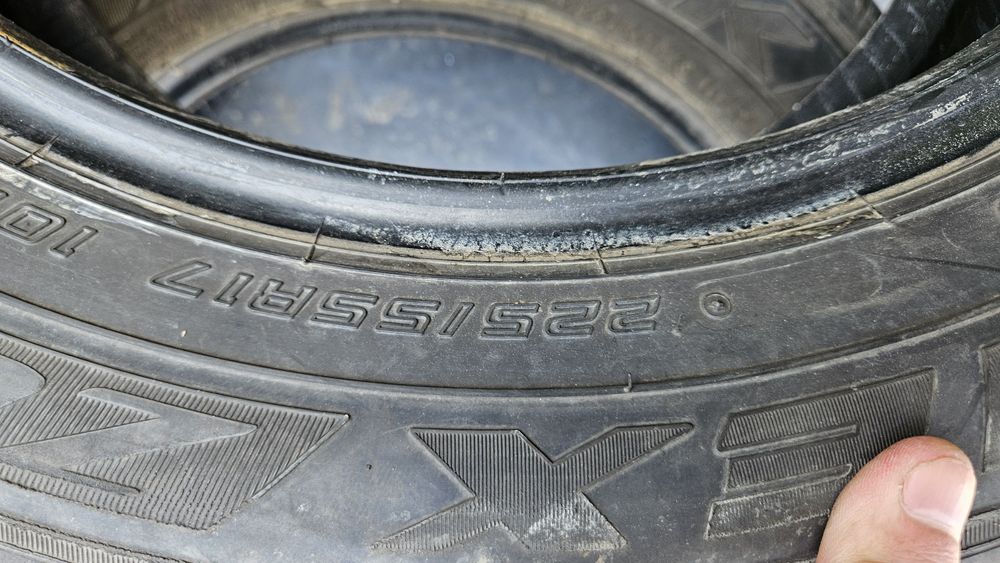 2бр гуми 225 55 17 дот 22 фалкен