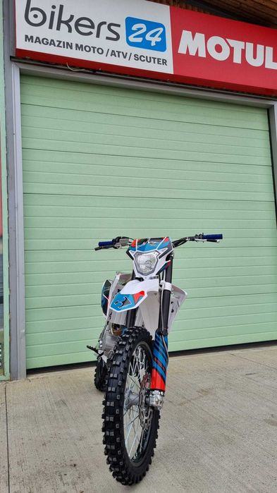 Motocicleta cross enduro offroad Barton NXT250L cc 4T (ROTI 21" - 18")