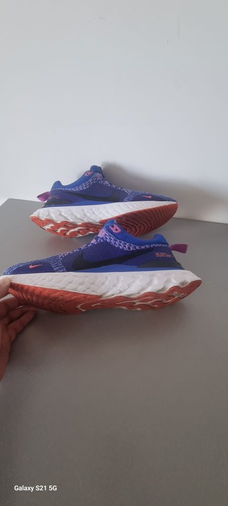 Мъжки маратонки Nike react