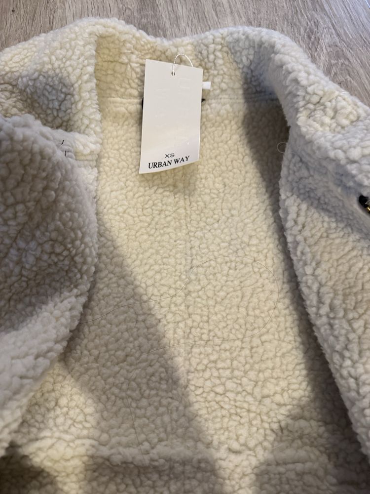 Дамски елек подобен на модела на Zara