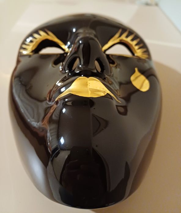 Италиански порцеланови маски