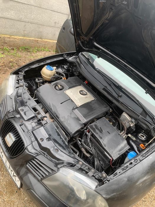 Vand Seat Ibiza negru