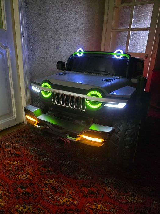 Bolalar avto transporti Jeep