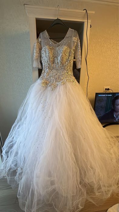 Свадебное платье