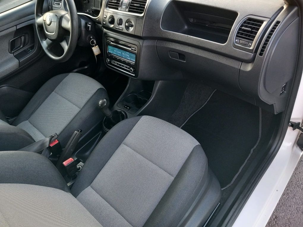 Skoda Fabia (1,2 Benzină70 Cp) Euro 5, IMPECABILĂ, an 2013