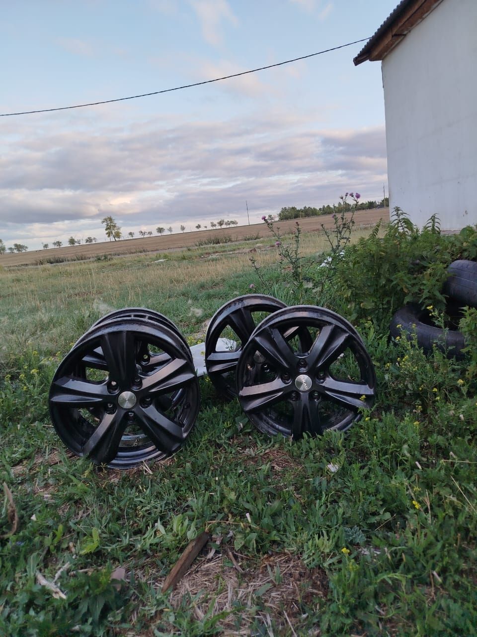 Продам диски 16 в отличном состояние