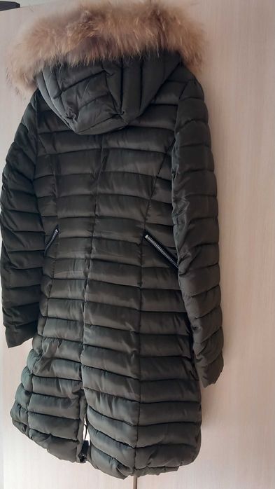 Продавам ново юношеско яке,размер М