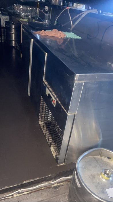 Продаю льдогенератор в отличном состоянии.