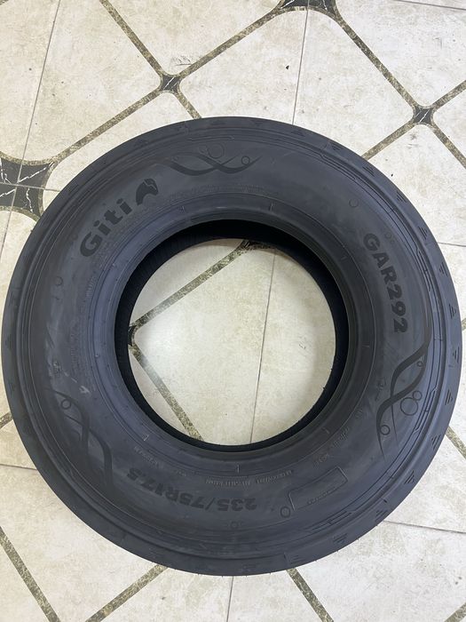 GiTi 235/75R17.5.  20PR 33kg balon