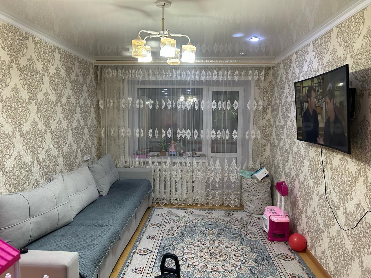 Продам 2ком квартиру, центр