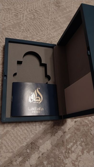 Lattafa Art of Universe 100ml