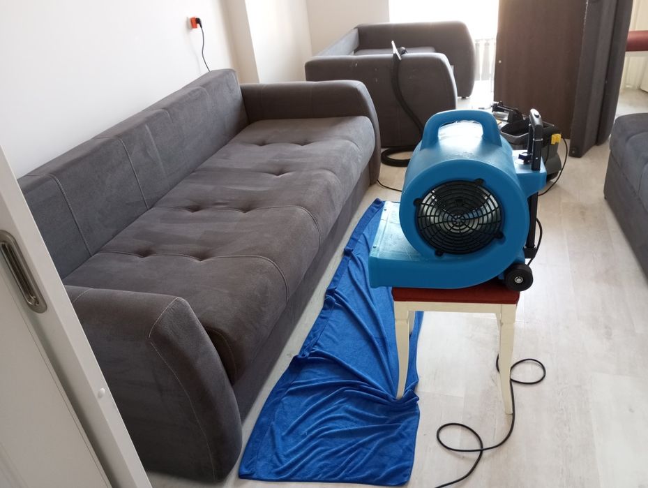 Химчистка мебели на профессиональном оборудовании.