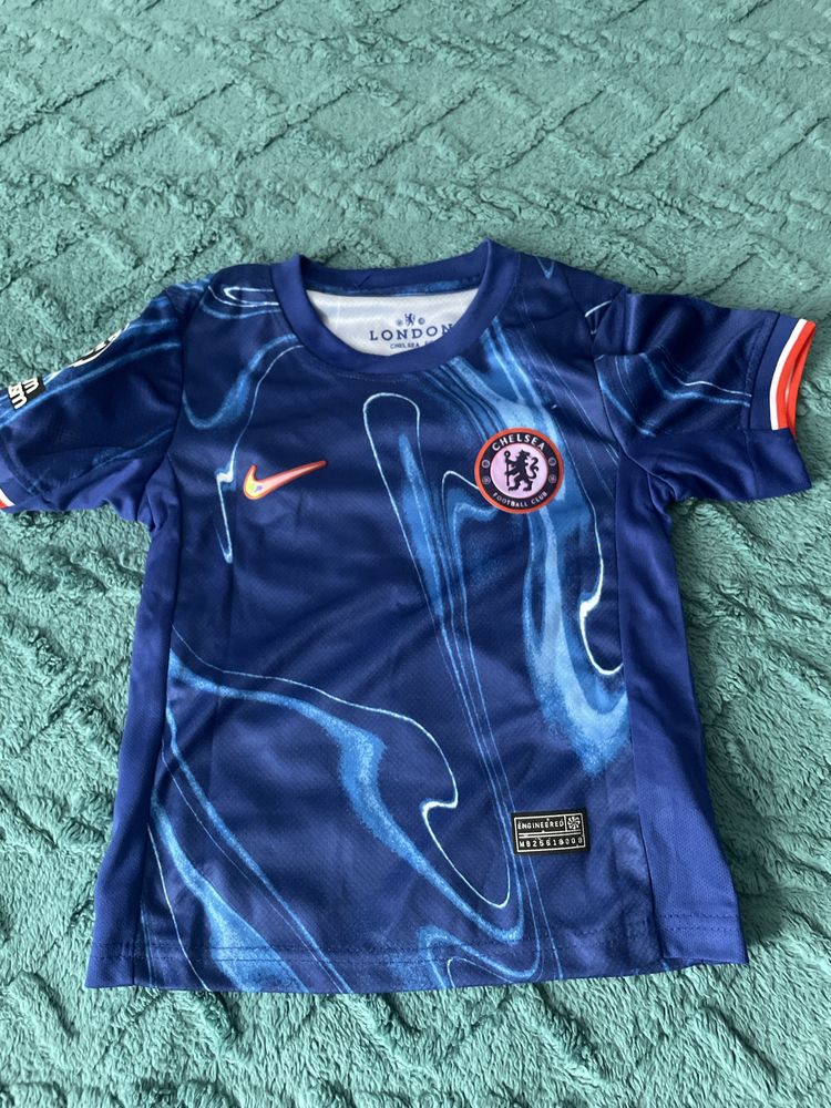 Tricou de fotbal cu Chelsea pt copii 3-4 ani