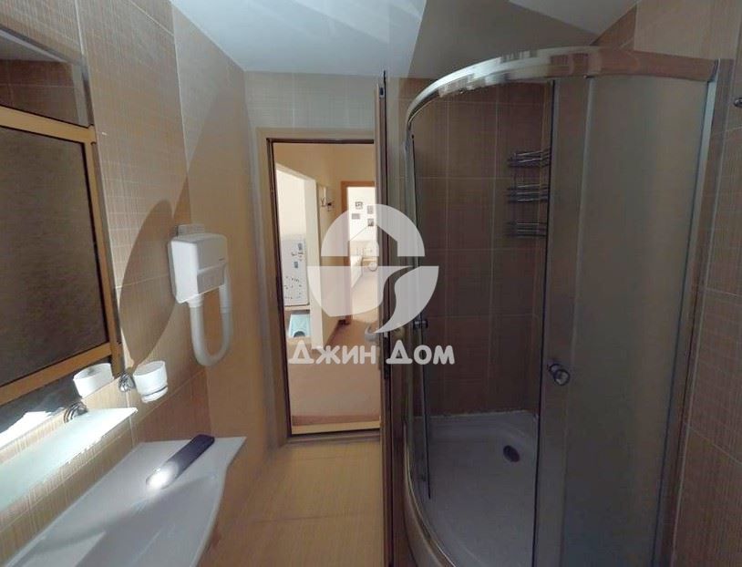 Продава се Двустаен апартамент в к.к. Слънчев бряг - 63 кв.м за 1096 €/кв.м - Снимка #4