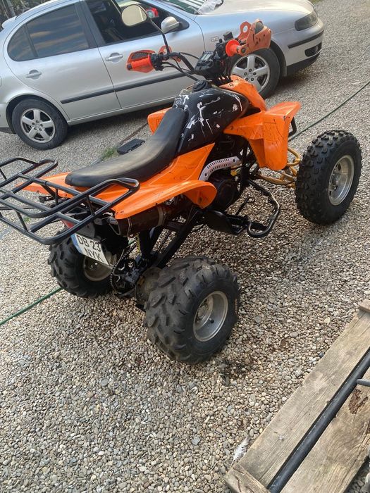Vând atv shineray