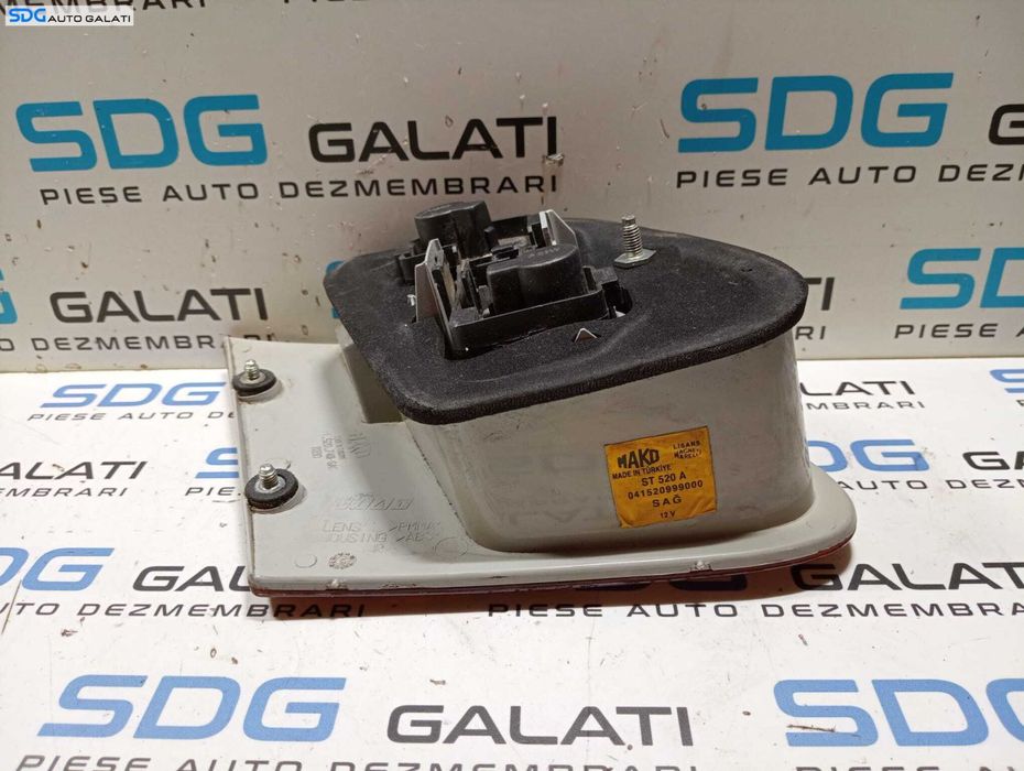 Stop Lampa Tripla Dreapta de pe Hayon Haion Portbagaj Fiat Albea 2002 - 2012 Cod 041520999000 41.520.748-SAG [M5202]