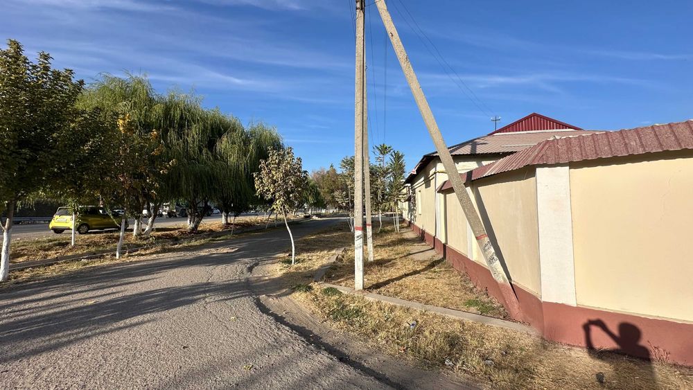 Продается участок 10 соток в Новом Ташкенте, вдоль трассой.