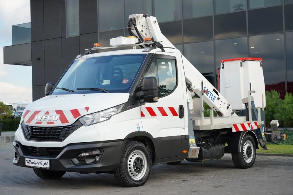 Iveco DAILY 35-140 / Platformă de lucru aeriană / FRANCE ELEVATEUR 141 TLE / 4 STABILIZATOARE / MANUALĂ / 2020