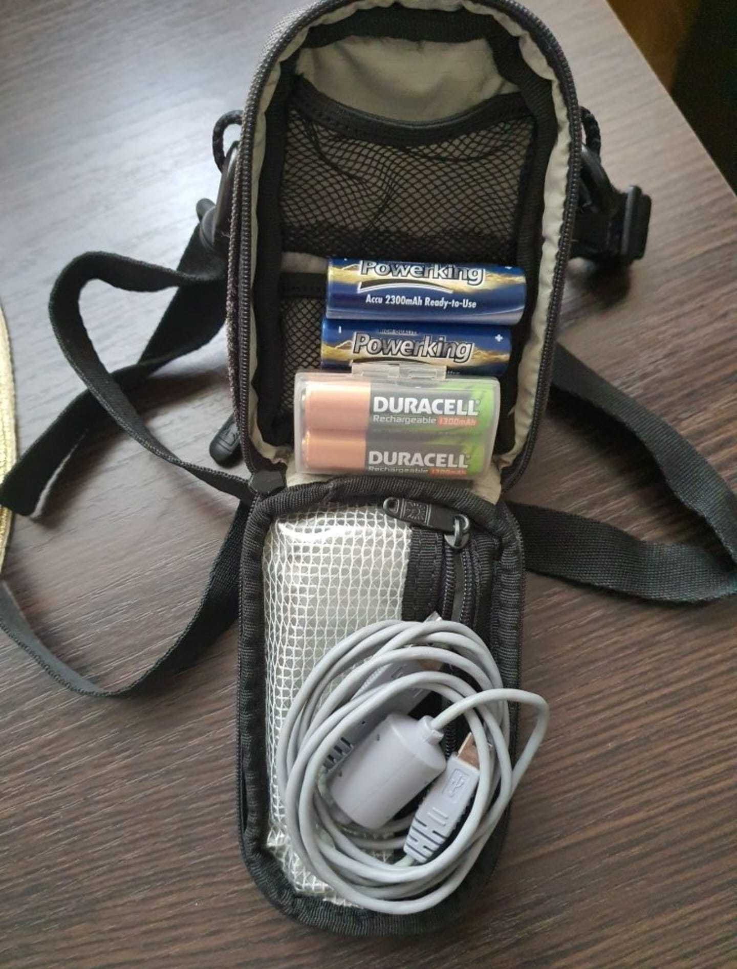Aparat foto cu accesorii