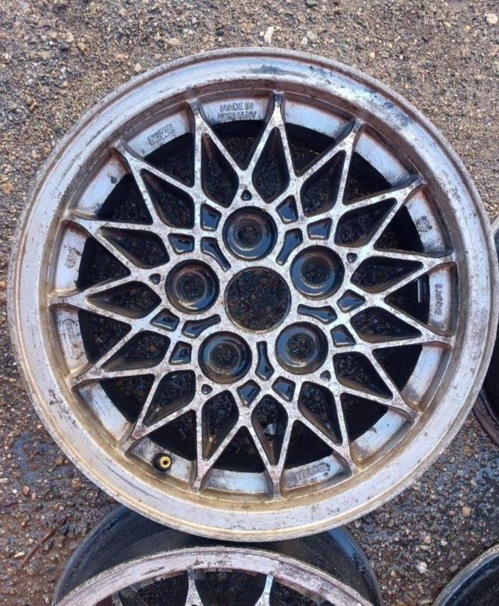 4 диска R14. На Мазду. 5×114.3