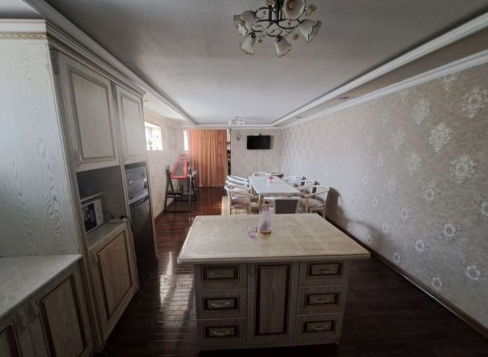 Срочно продаётся дом на земле площадью 3,5-соток .