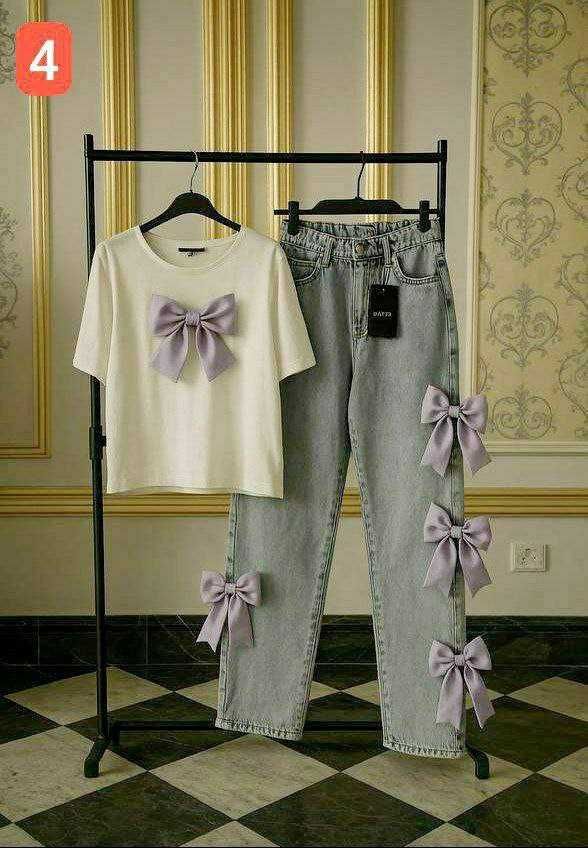 Set dama blugi și tricou cu fundițe