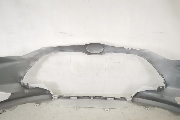 Предна броня Оригинална В добро състояние Тойота Ярис / Toyota Yaris X