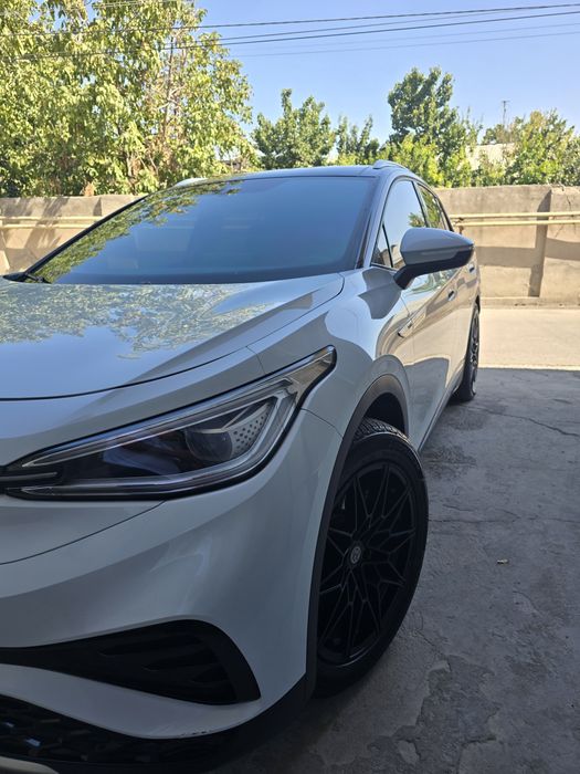 Volkswagen ID 4 X pro   srochna tozza moshina  xechqanaqa ayb yoq