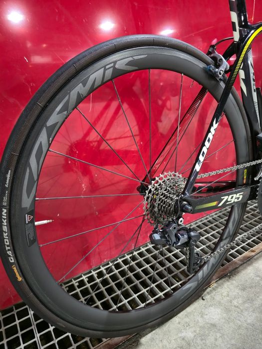 Vând Cursieră Look 795 Aerolight + Incarcator Di2 + set pinioane 11/28