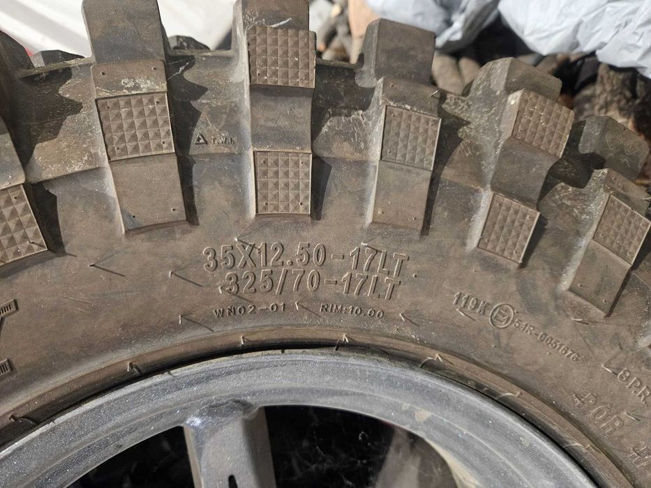 Гуми 35ци Journey Claw