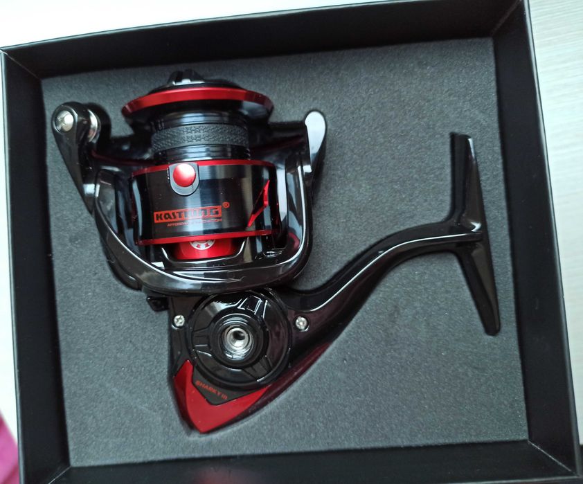 Макара KastKing Sharky III серия 3000  и серия 1000
