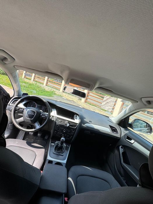 Vând Audi A4 
Anul 2008
Motor 2.0 diesel 
143CP
Cutie  de viteză  Manu