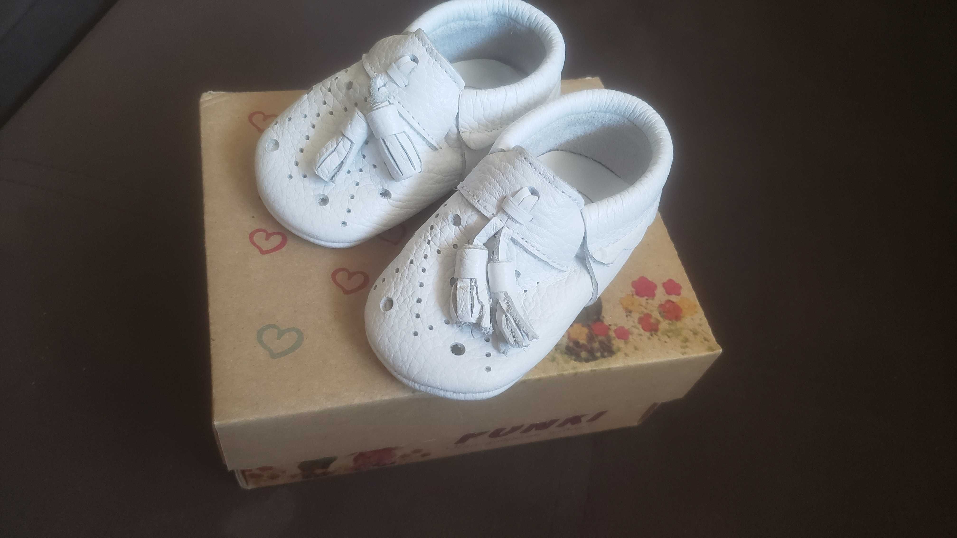 Бебешки обувки буйки за прохождане