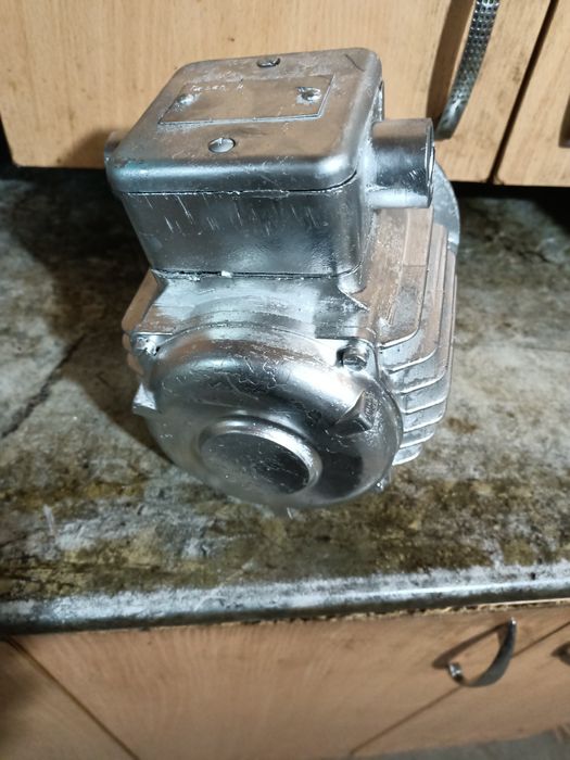 Продам мотор для тельфера