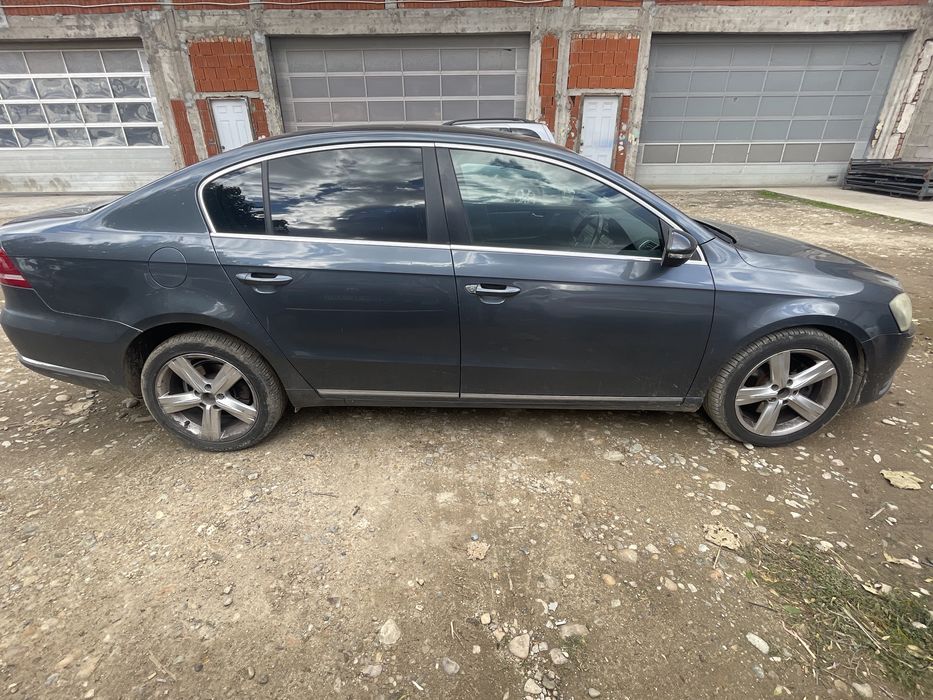 Dezmembrez passat b7