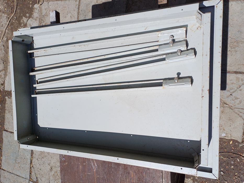 Продам железные разборные столы новые