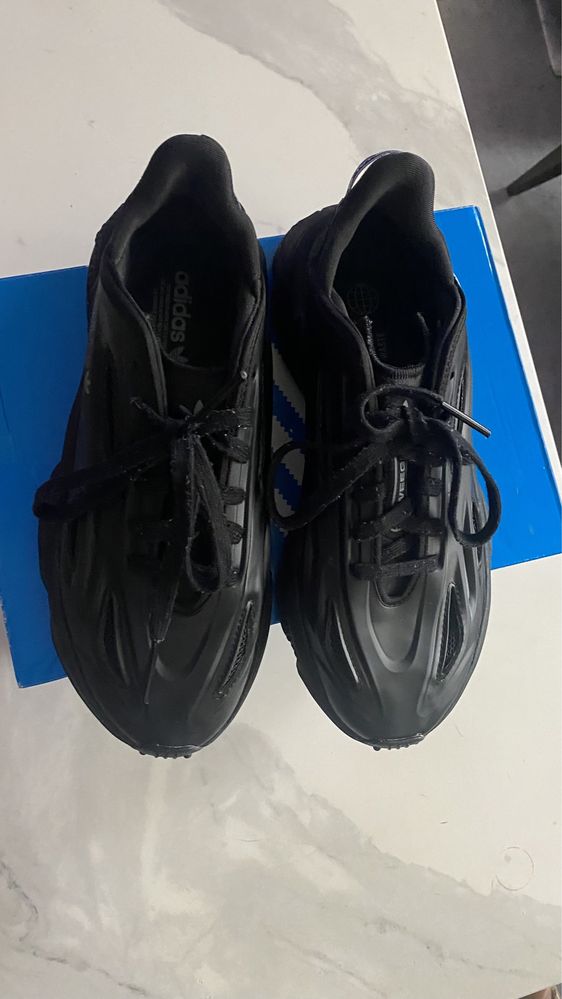 Кецове Adidas Ozweego Celox