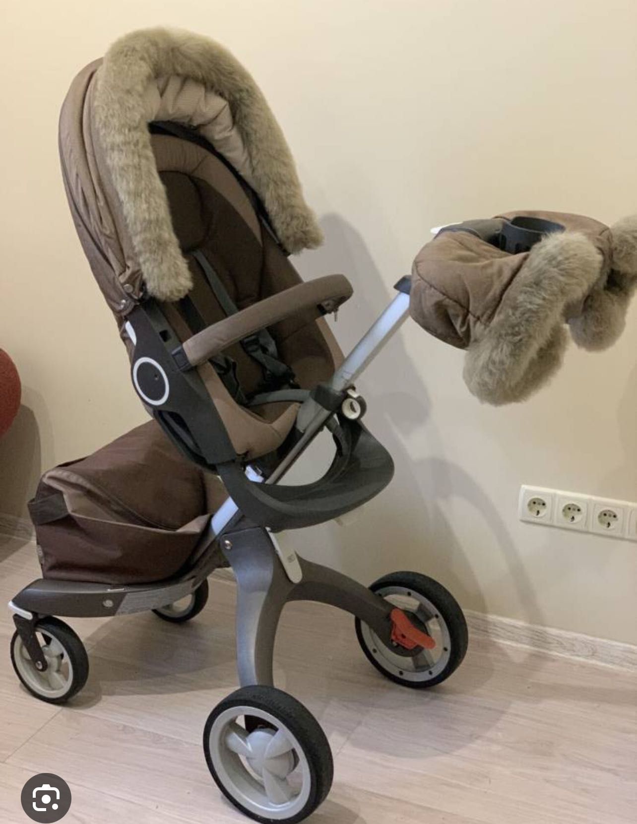 Коляска stokke с люлькой