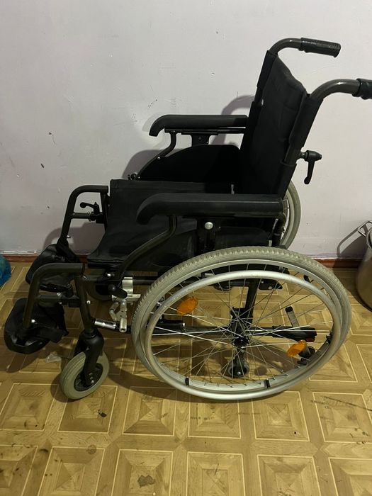 Инвалидная коляска