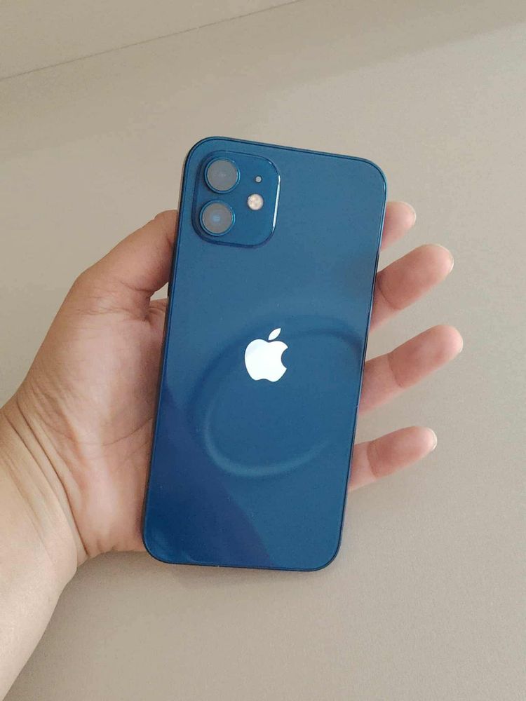 IPhone 12 128gb като Нов