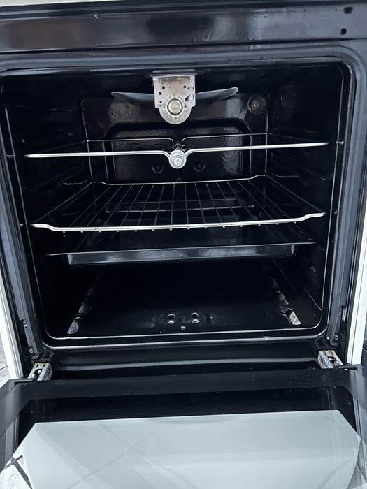 Aragaz Arctic aprindere electrica, rotisor si grill