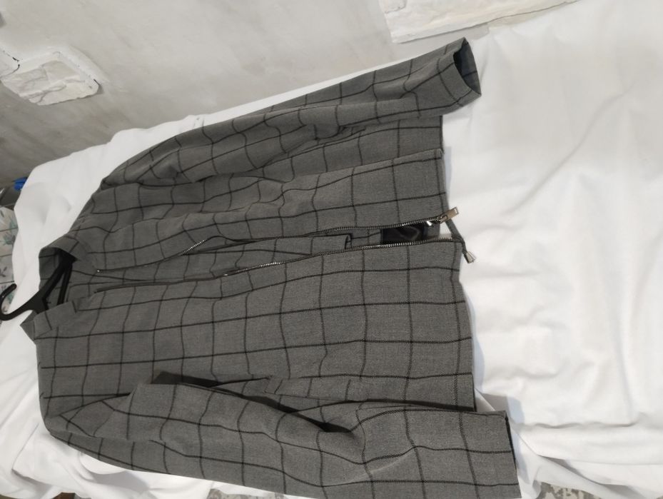 Продам мужской костюм.