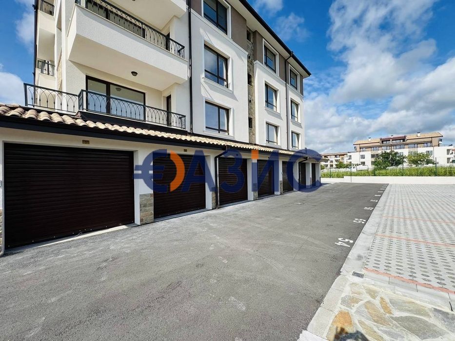 Продава се Тристаен апартамент в Бургас, Сарафово - 109 кв.м за 3303 €/кв.м - Снимка #4