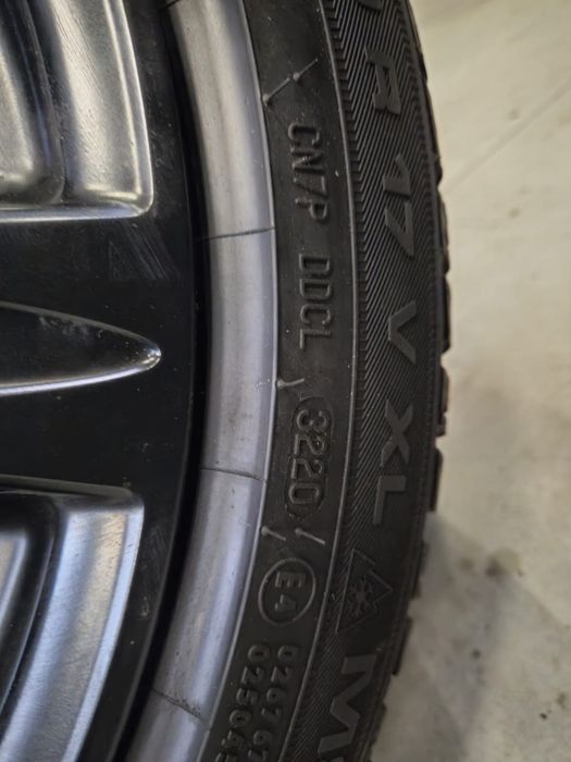 2 anvelope iarna Uniroyal 205 50 17 stare foarte buna