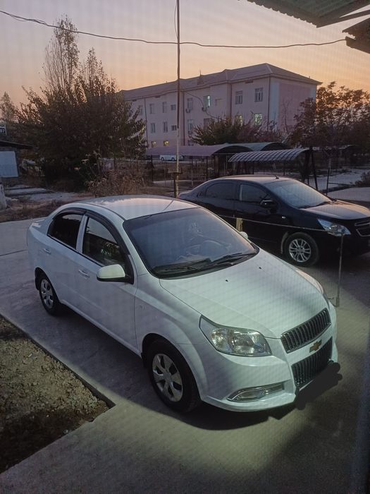 Nexia 3 сотилади