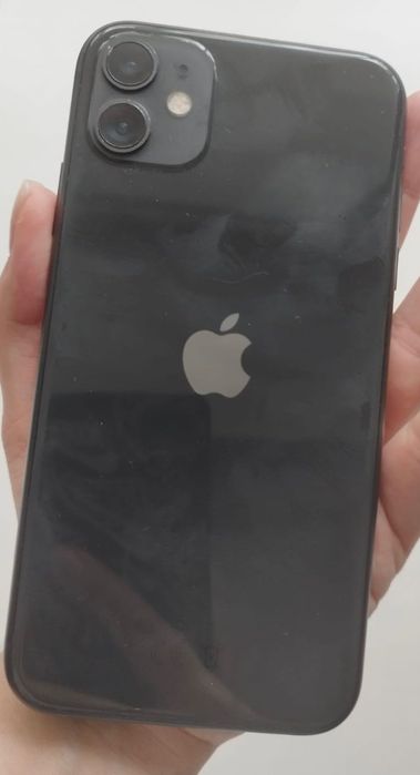 iPhone 11 в отличном состоянии
