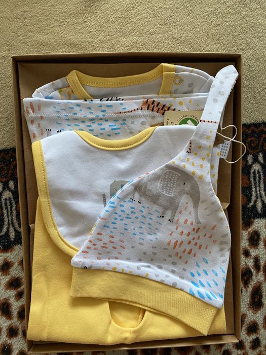 Костюмы для новорождённых