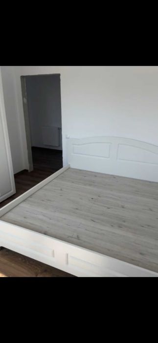 Set dormitor, pat cu saltea si dulap