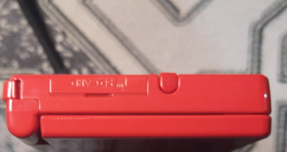 Nintendo Dsi FireRed в хорошем состоянии