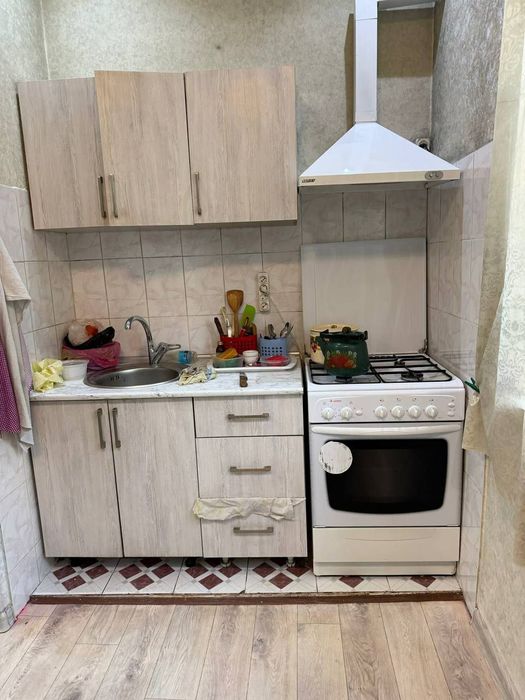 Квартира высокопотолочка продаётся Шота Руставели 2/3/4 меб тех аския